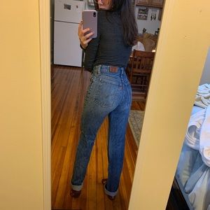 my favorite pair of Levi’s 😍